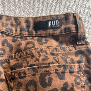 Kut from the Kloth Leopard Print Cropped Pants